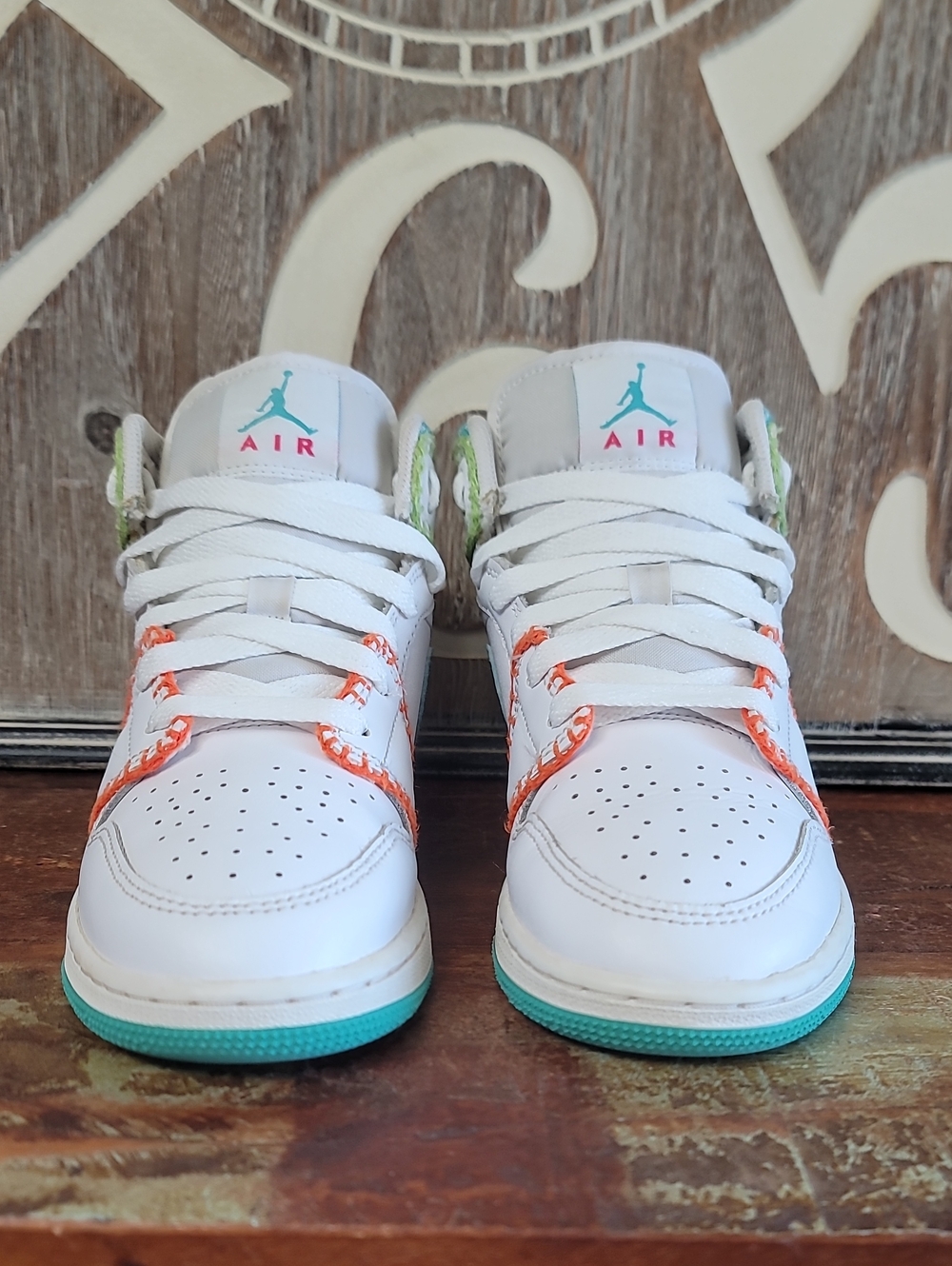 Nike Air Jordan 1 Mid SE 'Multi Knit' Wmns 6.5 (Good Condition) Fast Shipping - Picture 4 of 15